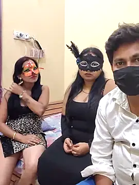 Hot modal online show from May 19, 6:25 pm