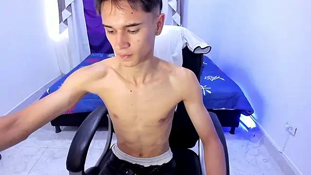 Aron Boyy online show from October 14, 8:31 pm