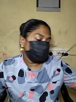 Tamil Attitude queen online show from April 15, 7:10 pm