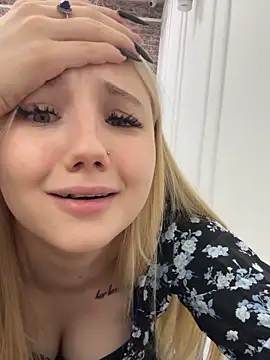 Sky Cutie online show from October 10, 4:22 am