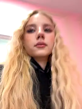 Sky Cutie online show from October 21, 5:19 am