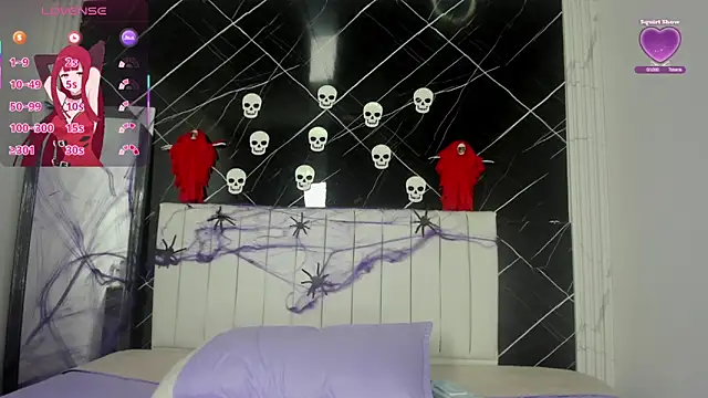 Snapshot of shirley_hott chatting on October 18, 3:24 pm shirley hott online show from October 18, 3:24 pm