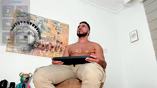 Thiago Hill online show from October 20, 11:27 pm