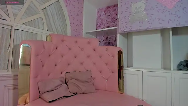 Dani rivass online show from November 13, 10:58 am