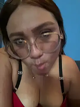 Snapshot of MonicaPinkMx chatting on May 22, 9:42 pm MonicaPinkMx online show from May 22, 9:42 pm