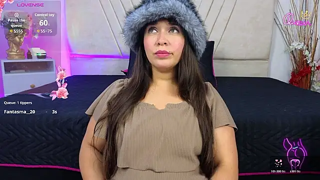 Snapshot of isabella_cf chatting on February 27, 5:51 am isabella cf online show from February 27, 5:51 am