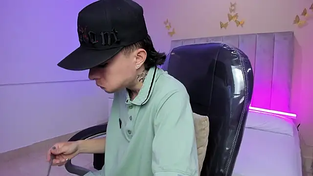 Nascary Fox online show from February 7, 6:33 pm