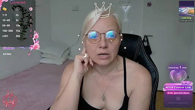 Linsy Kim online show from May 9, 9:58 am