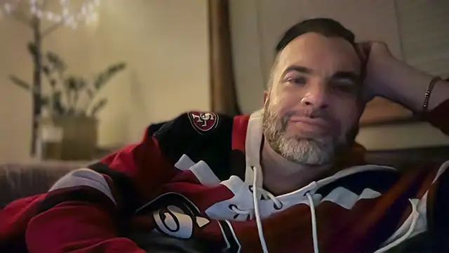 Snapshot of Ty_lerDavid chatting on January 10, 8:16 am Ty lerDavid online show from January 10, 8:16 am