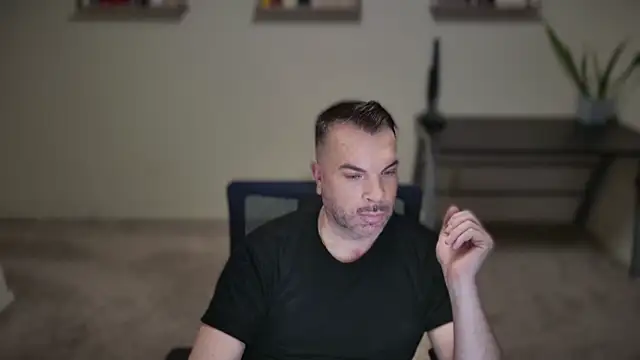 Snapshot of Ty_lerDavid chatting on February 2, 7:45 pm Ty lerDavid online show from February 2, 7:45 pm