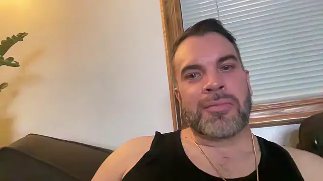 Snapshot of Ty_lerDavid chatting on February 25, 6:34 am Ty lerDavid online show from February 25, 6:34 am