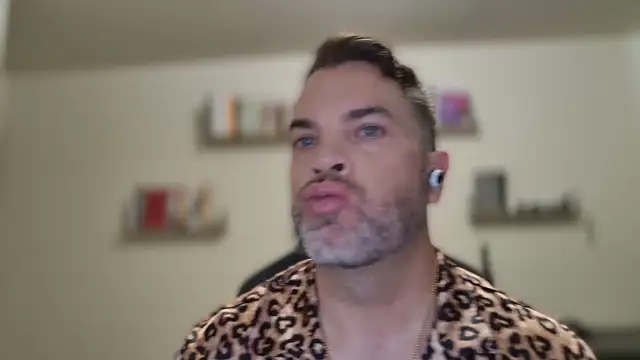 Snapshot of Ty_lerDavid chatting on March 23, 5:28 pm Ty lerDavid online show from March 23, 5:28 pm