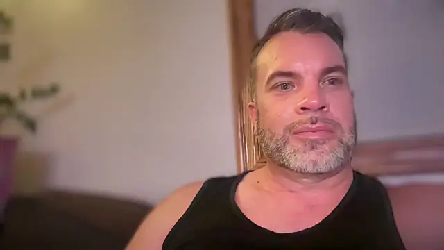 Snapshot of Ty_lerDavid chatting on March 26, 6:19 am Ty lerDavid online show from March 26, 6:19 am