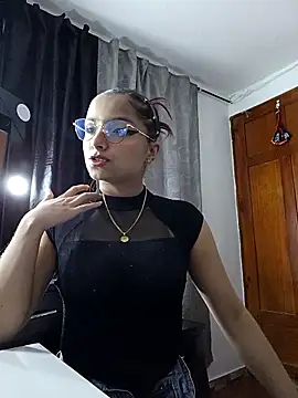 NaughtyLola 26 online show from October 1, 8:26 pm