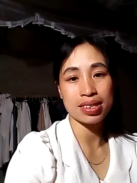 Snapshot of misa_00 chatting on April 13, 1:49 pm misa 00 online show from April 13, 1:49 pm