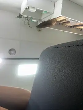 imyourgoodgirl69 online show from March 6, 6:54 am