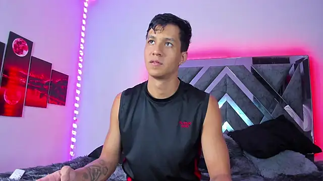 Robertmiller21 online show from September 24, 4:38 am