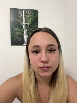 Snapshot of stelli_99 chatting on October 12, 4:17 pm stelli 99 online show from October 12, 4:17 pm