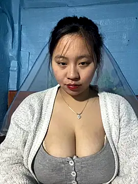 Snapshot of maianhcute chatting on January 7, 12:46 am maianhcute online show from January 7, 12:46 am