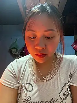 Snapshot of maianhcute chatting on February 13, 2:35 pm maianhcute online show from February 13, 2:35 pm