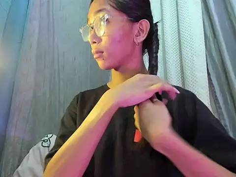 Snapshot of Aiko_shemalexxx chatting on September 24, 10:18 am Aiko shemalexxx online show from September 24, 10:18 am