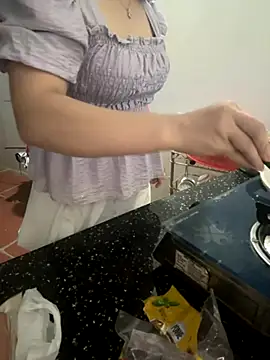 Snapshot of kem_2000 chatting on October 4, 3:32 pm kem 2000 online show from October 4, 3:32 pm