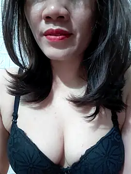 Singlemom69x online show from May 14, 2:02 pm