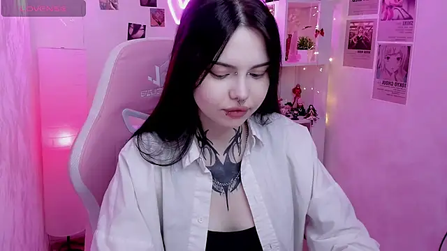 Morana Batt online show from May 5, 1:57 am
