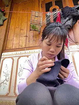 Ngoc-bbi online show from April 25, 3:31 am