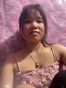 Ngoc-bbi online show from May 3, 3:40 pm