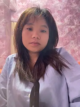 Ngoc-bbi online show from May 4, 9:55 pm
