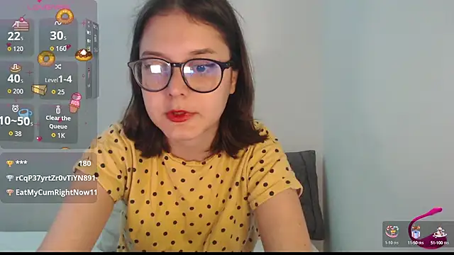 MadieLorez online show from September 11, 1:17 am