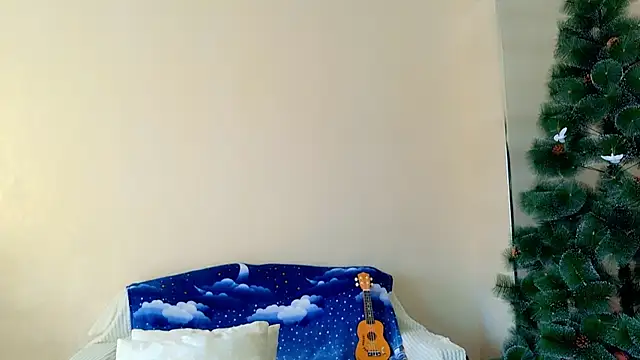 Snapshot of Princess_ladylila chatting on June 14, 5:31 am Princess ladylila online show from June 14, 5:31 am