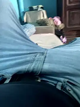 Snapshot of Daniel_cornel chatting on March 7, 11:18 am Daniel cornel online show from March 7, 11:18 am