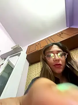 Snapshot of angelofyourworld chatting on January 15, 11:41 pm angelofyourworld online show from January 15, 11:41 pm