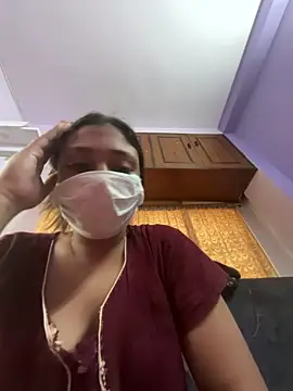 Snapshot of angelofyourworld chatting on March 18, 1:42 am angelofyourworld online show from March 18, 1:42 am