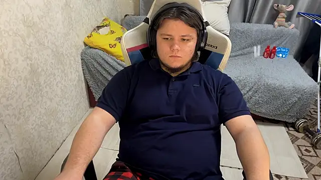 desiredude9 online show from October 2, 7:32 pm