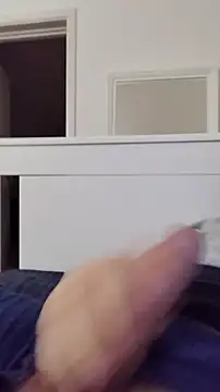 NewJoiner online show from November 6, 9:05 pm