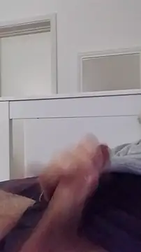 NewJoiner online show from November 20, 8:30 pm