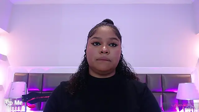 Snapshot of LennaEvans chatting on October 25, 1:18 pm LennaEvans online show from October 25, 1:18 pm