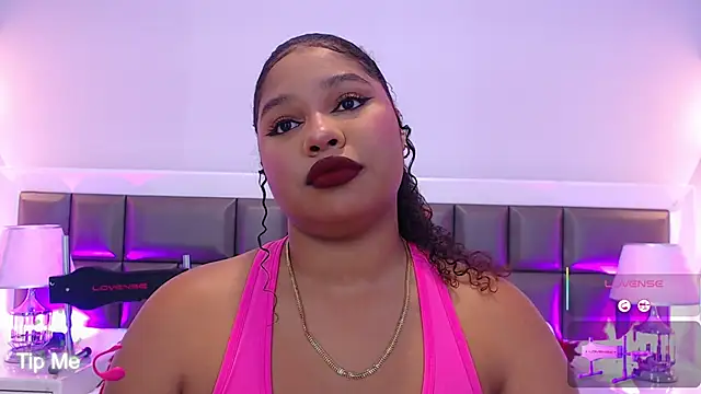 Snapshot of LennaEvans chatting on October 28, 10:52 am LennaEvans online show from October 28, 10:52 am