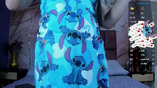 luna maisonn online show from October 3, 8:17 pm