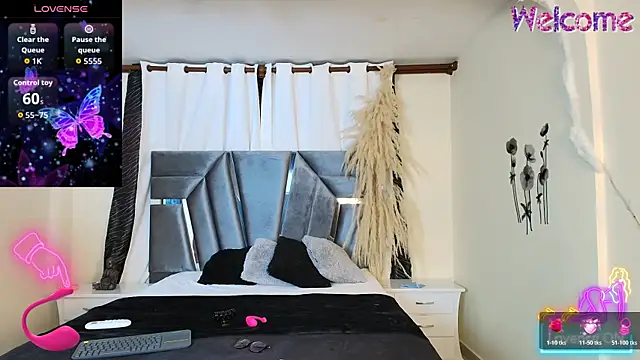 MiniLove 01 online show from October 20, 12:05 pm