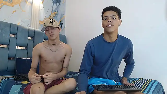 PRETTY FEM online show from January 11, 6:24 pm