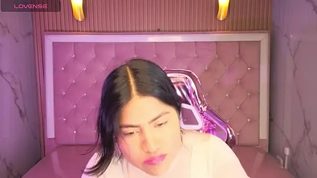 Victoria b  online show from November 4, 7:57 pm