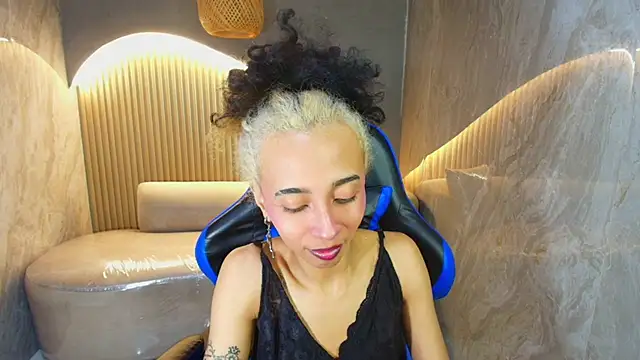 Agnis ink r online show from October 15, 3:17 am