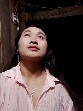 Snapshot of lusy-bae chatting on October 16, 1:23 pm lusy-bae online show from October 16, 1:23 pm