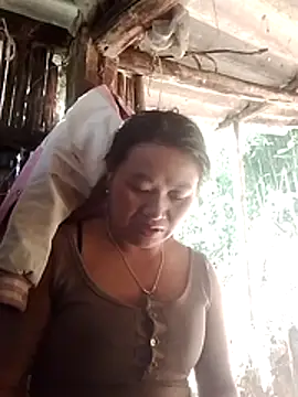 Snapshot of lusy-bae chatting on October 30, 1:29 am lusy-bae online show from October 30, 1:29 am