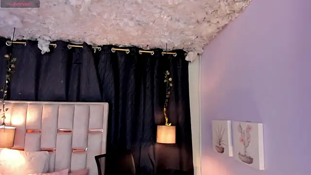 melody-rouss online show from November 27, 3:08 am