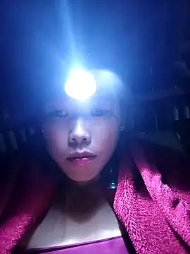 Snapshot of Ngocmi909 chatting on November 17, 1:28 pm Ngocmi909 online show from November 17, 1:28 pm